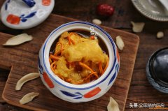 (虫草花鱼胶 竹丝鸡可以吗)女人再忙也要爱自己，这汤一周煲