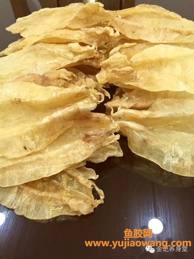 (草鱼鱼胶吃了有什么功效和作用)鱼胶怎么吃才能达到美容效果 (草鱼鱼胶吃了有什么功效和作用)鱼胶怎么吃才能达到美容效果