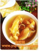 花胶炖鸡汤(花胶煲鸡还要放什么材料好)