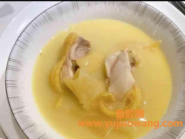 鸡煲花胶洋参(花胶可以和西洋参煲鸡吗)