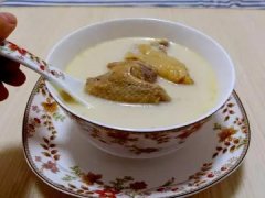 淮山瘦肉花胶汤 花胶煲瘦肉放什么好