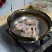 孕妇俚花胶鸡汤的做法 花胶鸡汤 孕妇