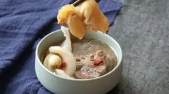 石蜂糖花胶炖牛奶 石蜂糖炖花胶可以吗