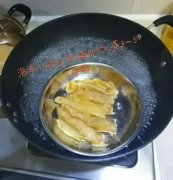 羊肚菌花胶炖乌鸡汤 羊肚菌花胶乌鸡煲汤的做法