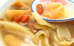 牛初乳炖花胶 牛奶花胶炖