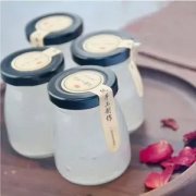 花胶炖出来是乳白色 花胶煮出来是白色的