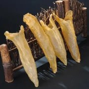 石斛花旗参麦冬花胶炖瘦肉汤 