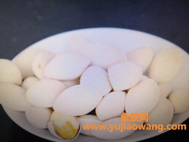 白果食用方法 鲜白果的正确吃法与功效 白果食用方法 鲜白果的正确吃法与功效
