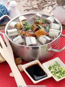 猴头菇炖排骨的做法 猴头菇炖排骨的做法视频