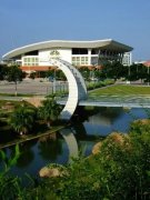 乔治阿玛尼香水 女士公认10大好闻的香水